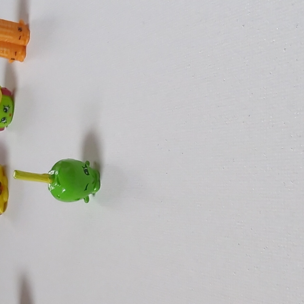 Shopkins Set - Picture 4 of 7